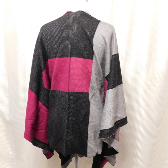 Lauren Ralph Lauren Jacquard-Knit Cape Sweater - Picture 4 of 4